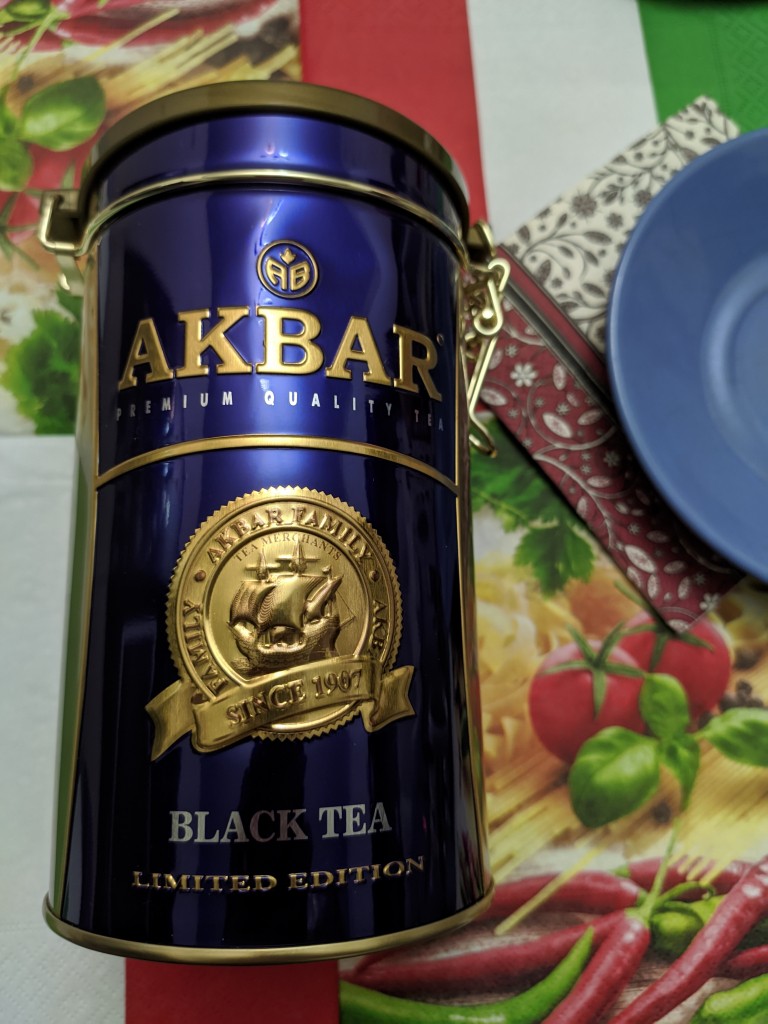 Чай Акбар крупнолистовой - Akbar Limited Edition крупнолистовой чай, банка 150 г