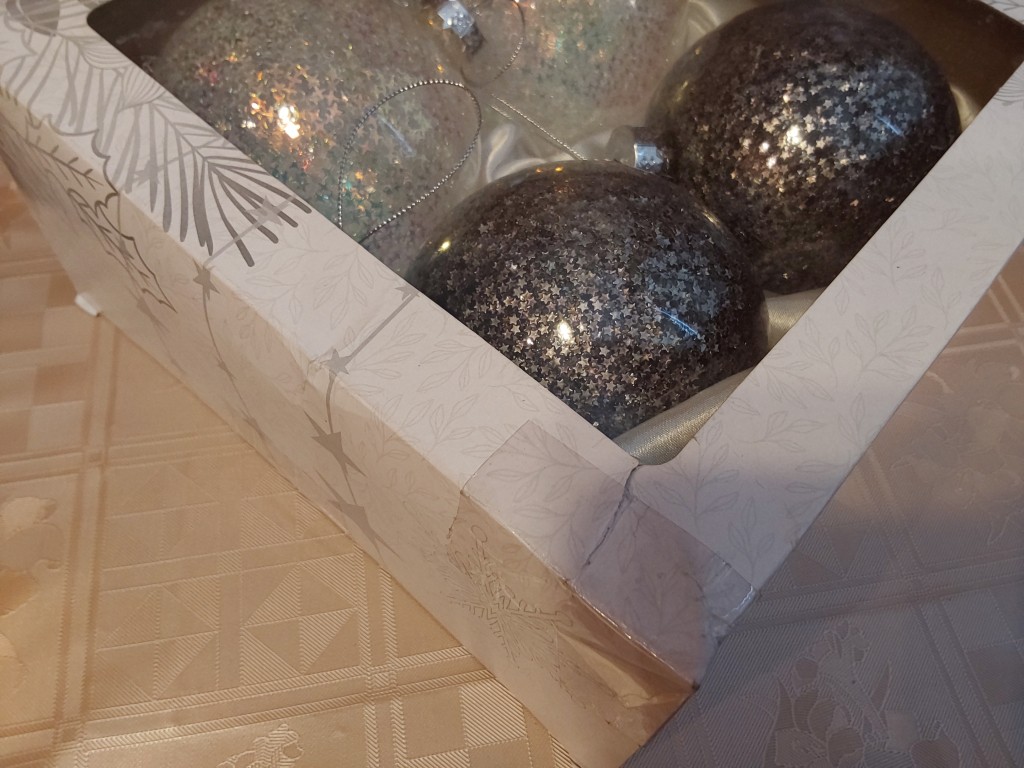 GipFel - Новогодние наборы с шарами на елку
