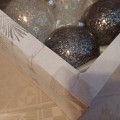 Новогодние наборы с шарами на елку
